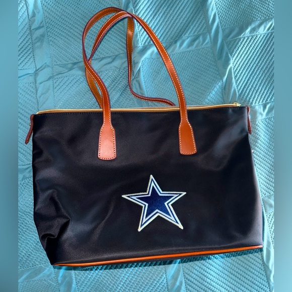 Dooney & Bourke NFL Dallas Cowboys tote handbag - Picture 1 of 6